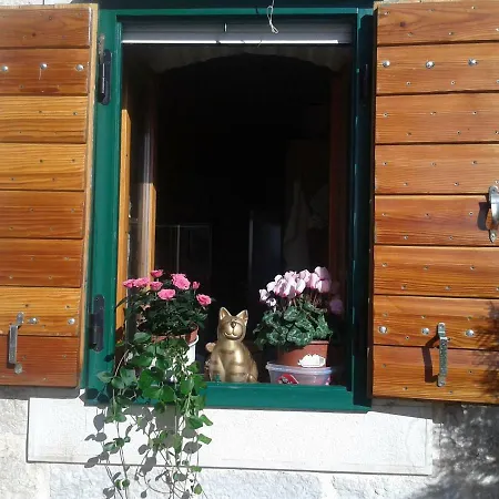 Villa Small House Pivcevi