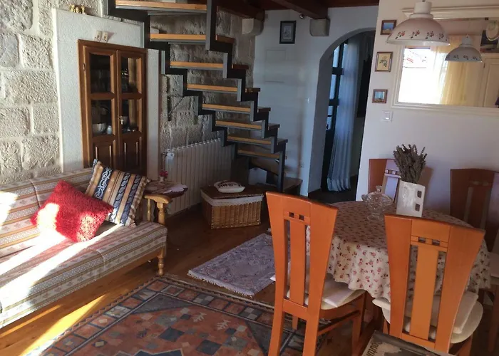 Small House Pivcevi * Podgora