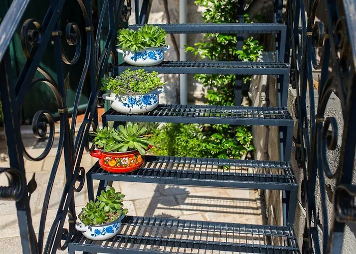 Small House Pivcevi Podgora