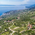 Small House Pivcevi Villa Podgora (Split-Dalmatia)