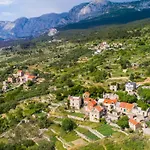 Small House Pivcevi * Podgora (Split-Dalmatia)
