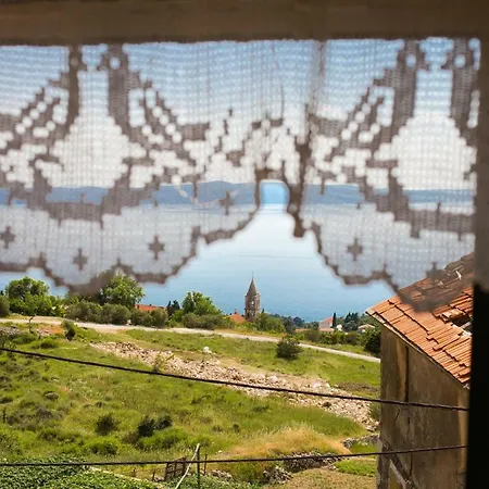 Small House Pivcevi ヴィラ *