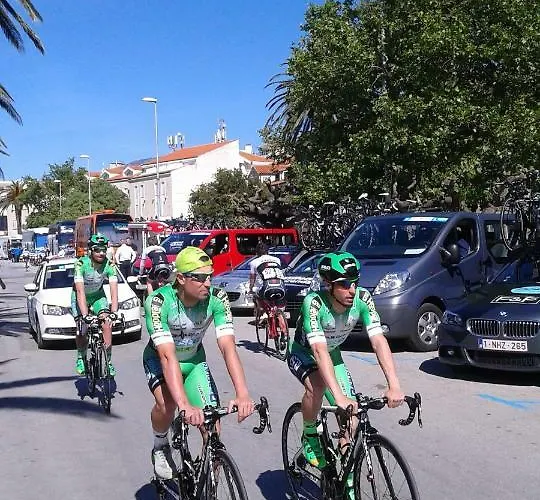 Villa Small House Pivcevi Podgora (Split-Dalmatia)