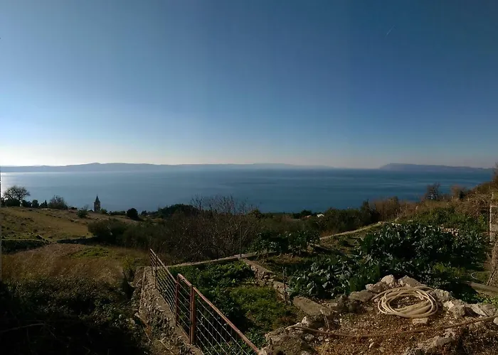 Small House Pivcevi * Podgora (Split-Dalmatia)