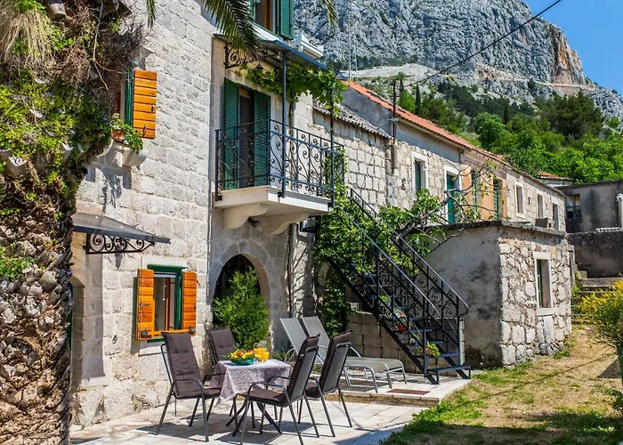 Small House Pivcevi Villa