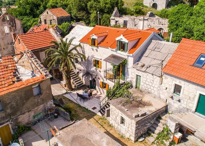 Small House Pivcevi Villa Podgora (Split-Dalmatia)