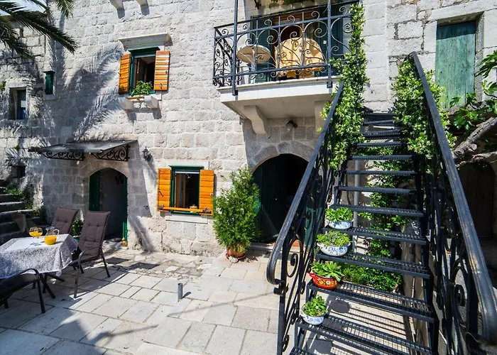 Small House Pivcevi * Podgora (Split-Dalmatia)